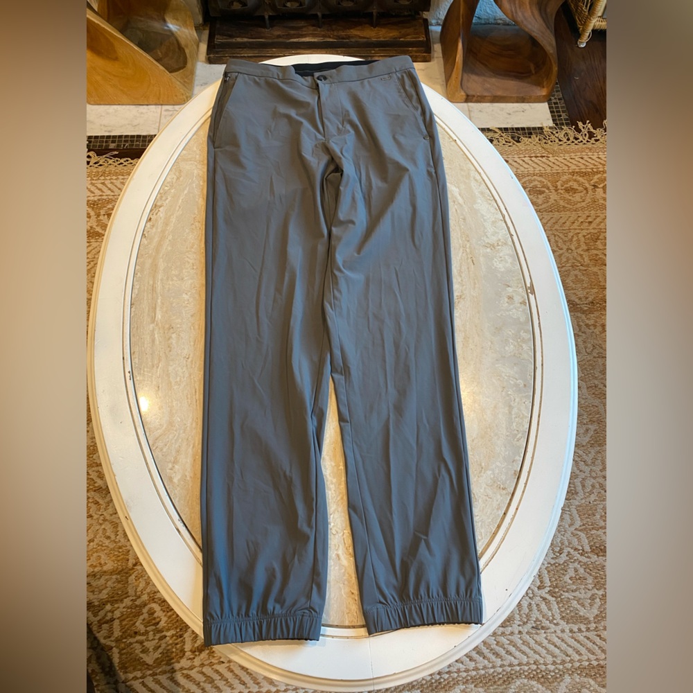 Men’s Vuori